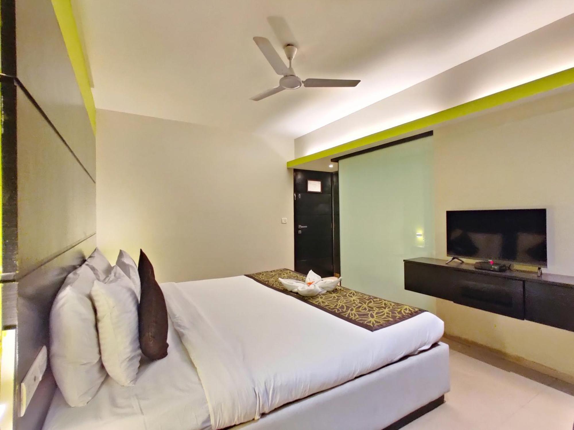Citrus Hotel Lonavala Exteriör bild