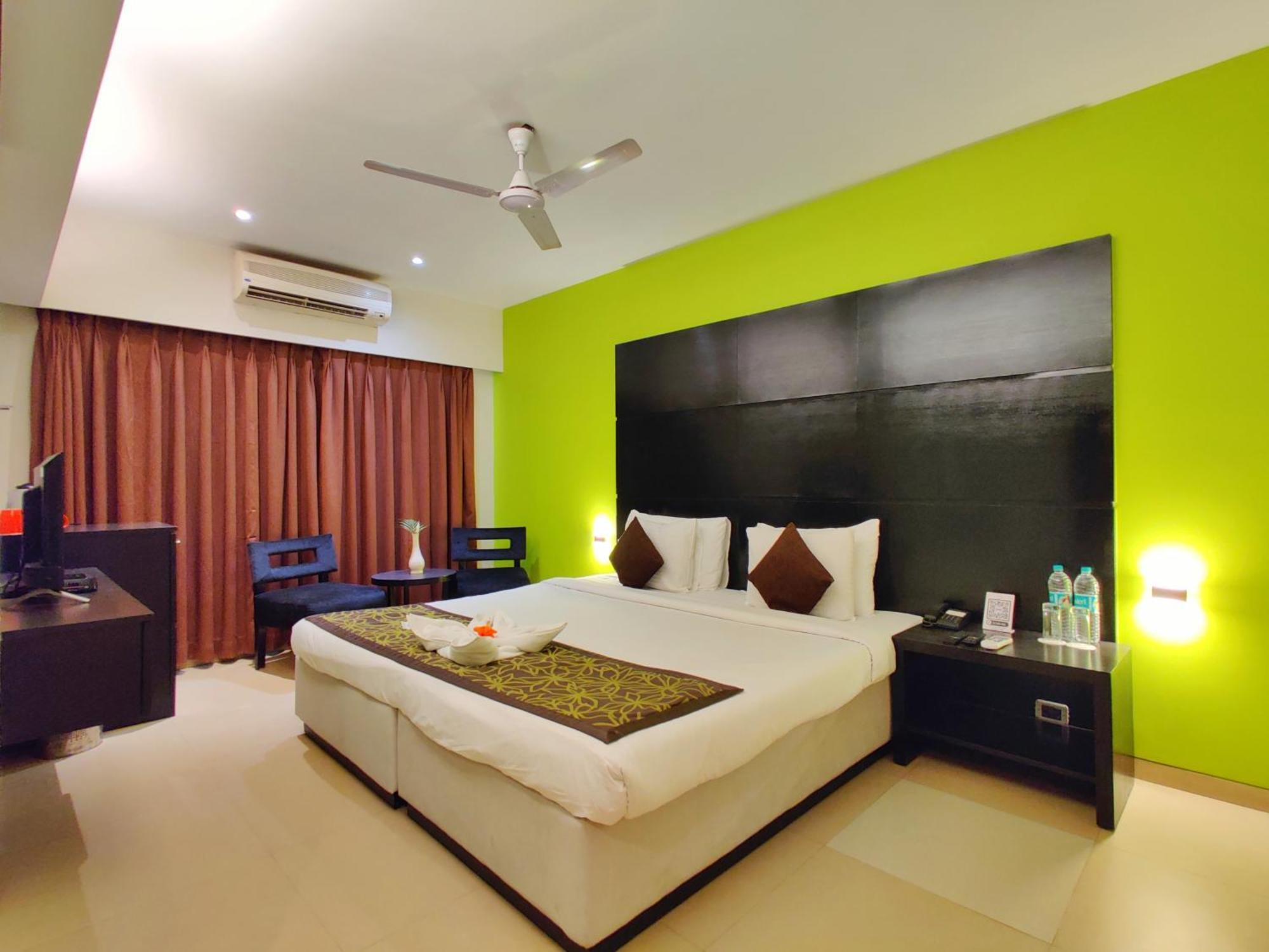 Citrus Hotel Lonavala Exteriör bild